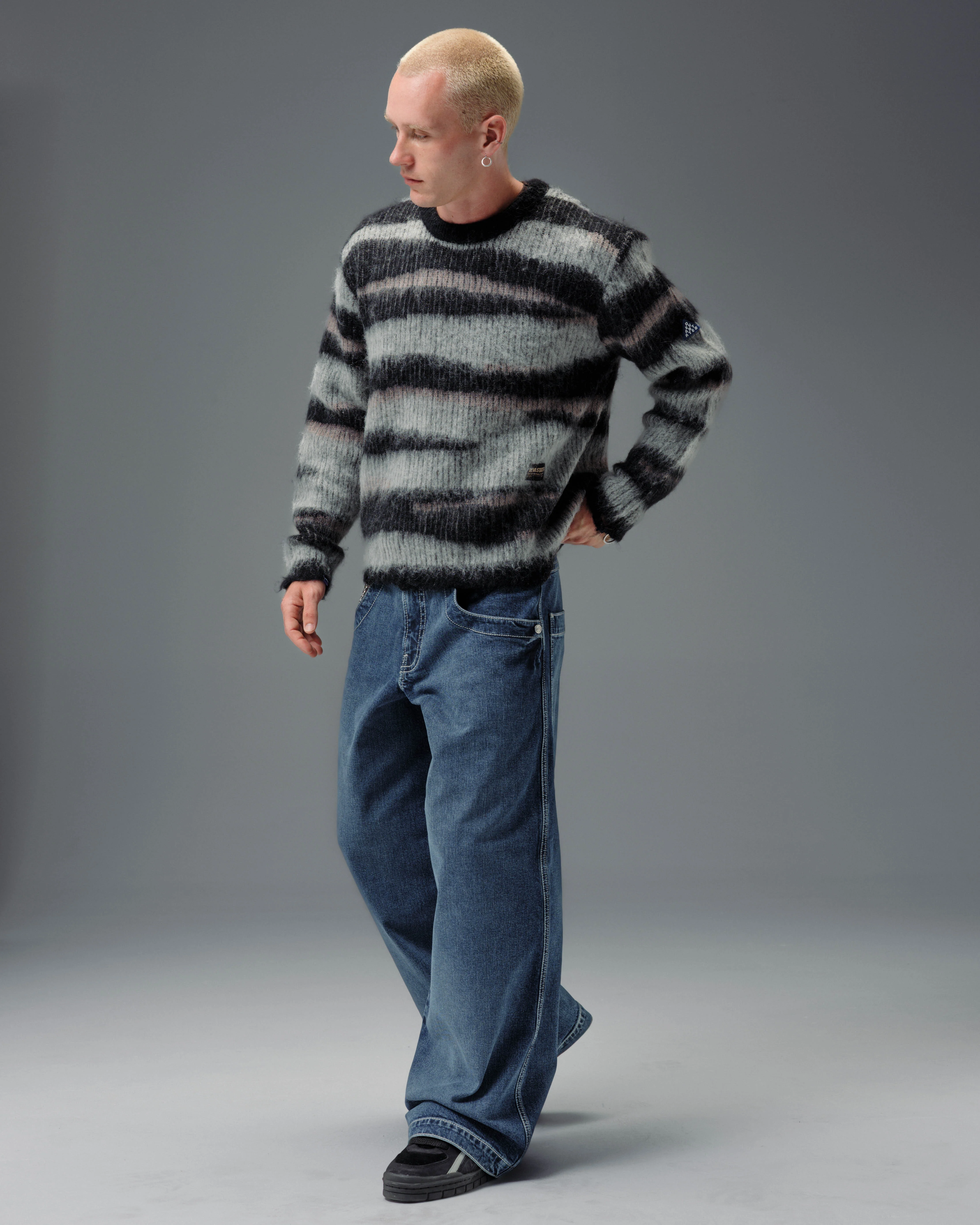 1101 LA Cannon. 26". Hand-Sand Dark Stone. - Image 3