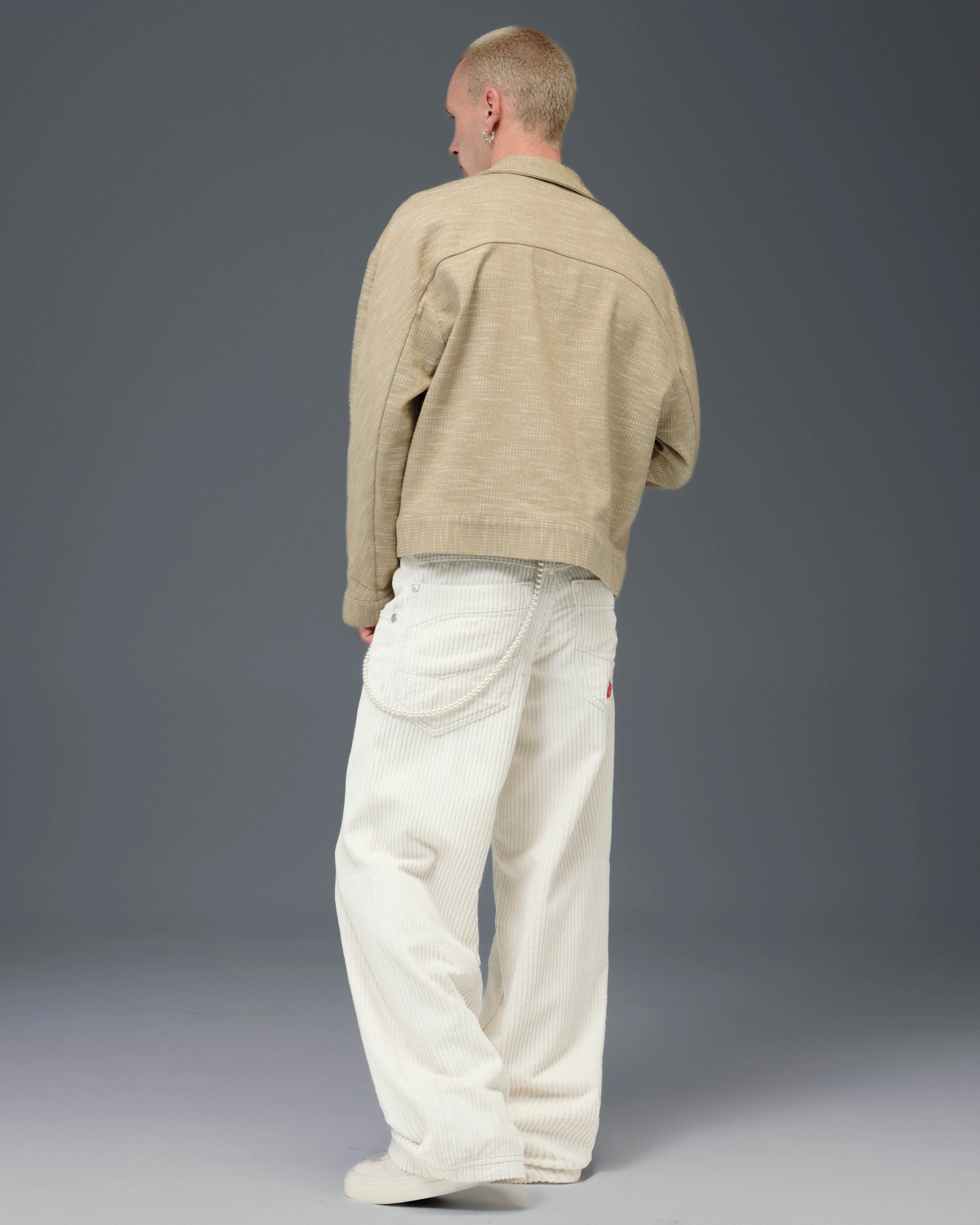 1179 Easy Wide Pipes. 23". 4 Wale Corduroy. Tofu. - Image 5