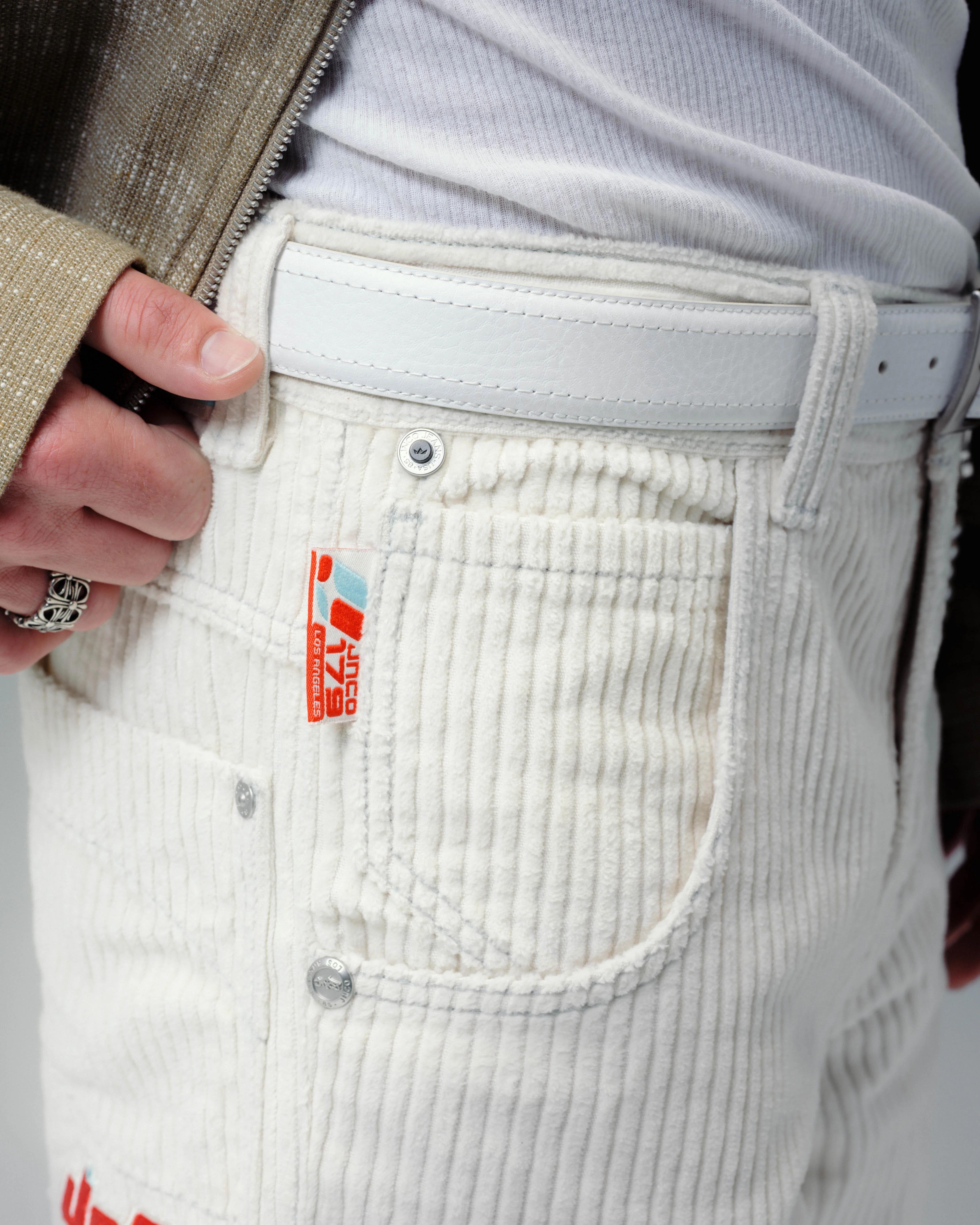 1179 Easy Wide Pipes. 23". 4 Wale Corduroy. Tofu. - Image 9