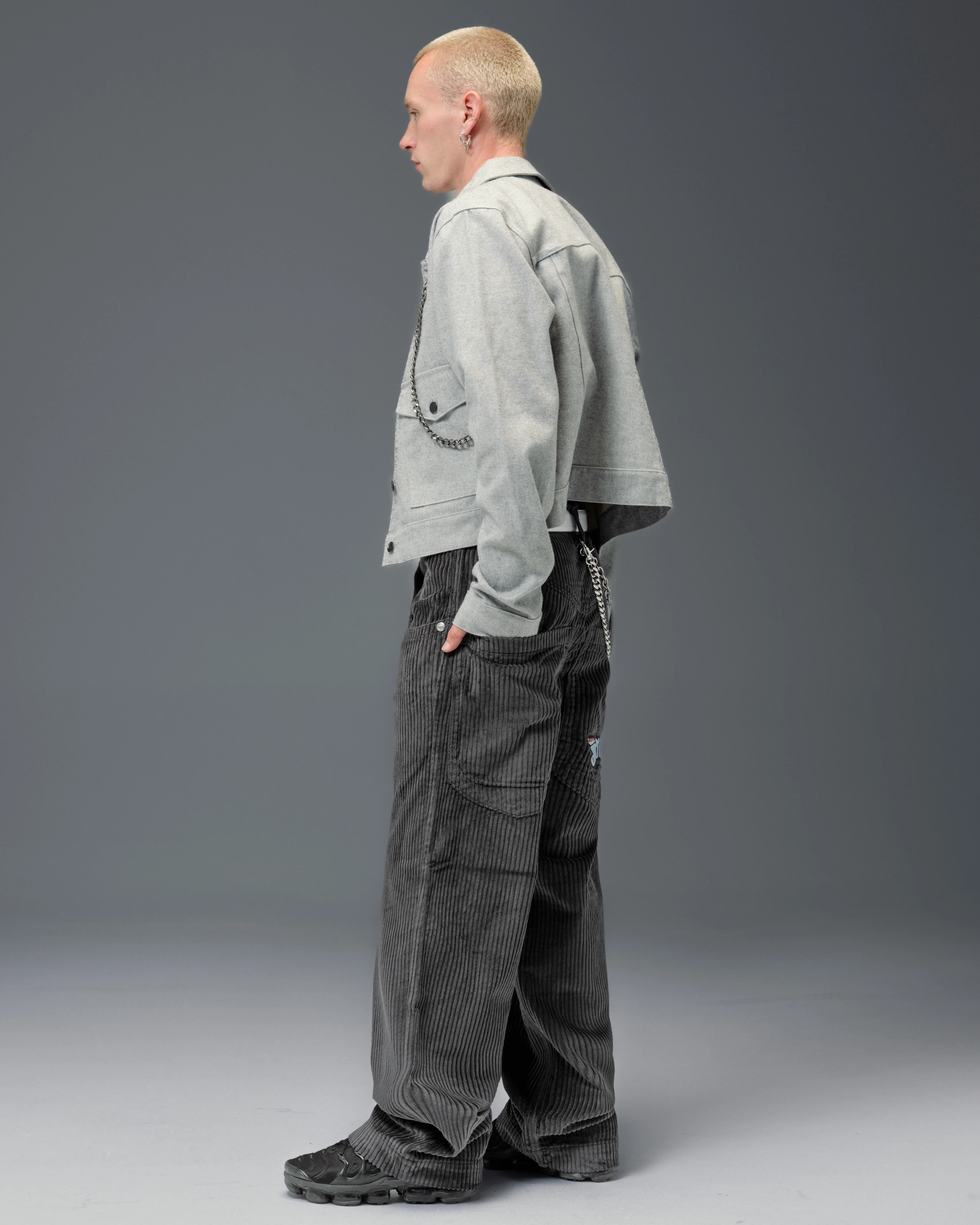 169 Low Down. 20". 4 Wale Corduroy. Magnet. - Image 4