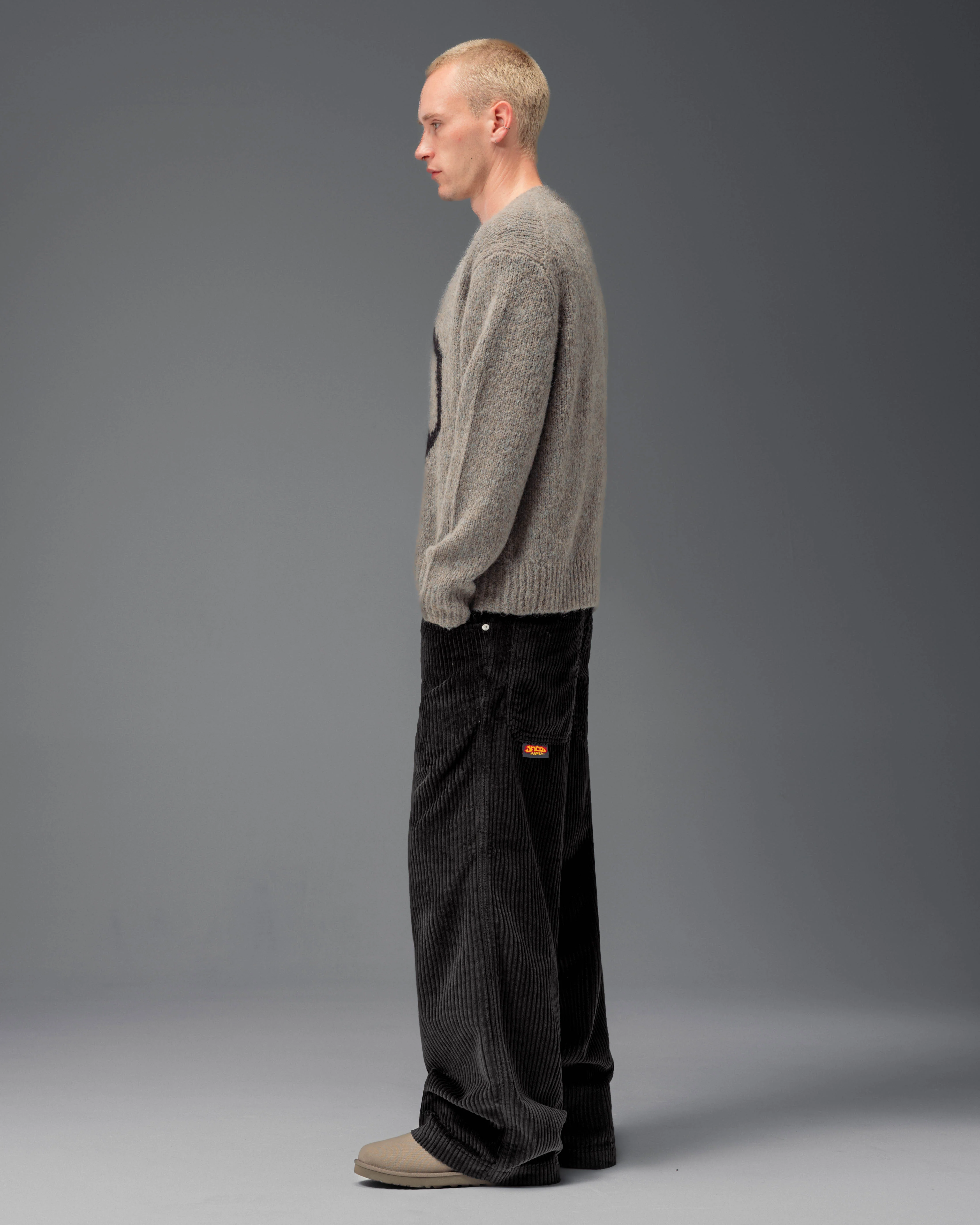 179 Pipes. 23". 4 Wale Corduroy. Black. - Image 5