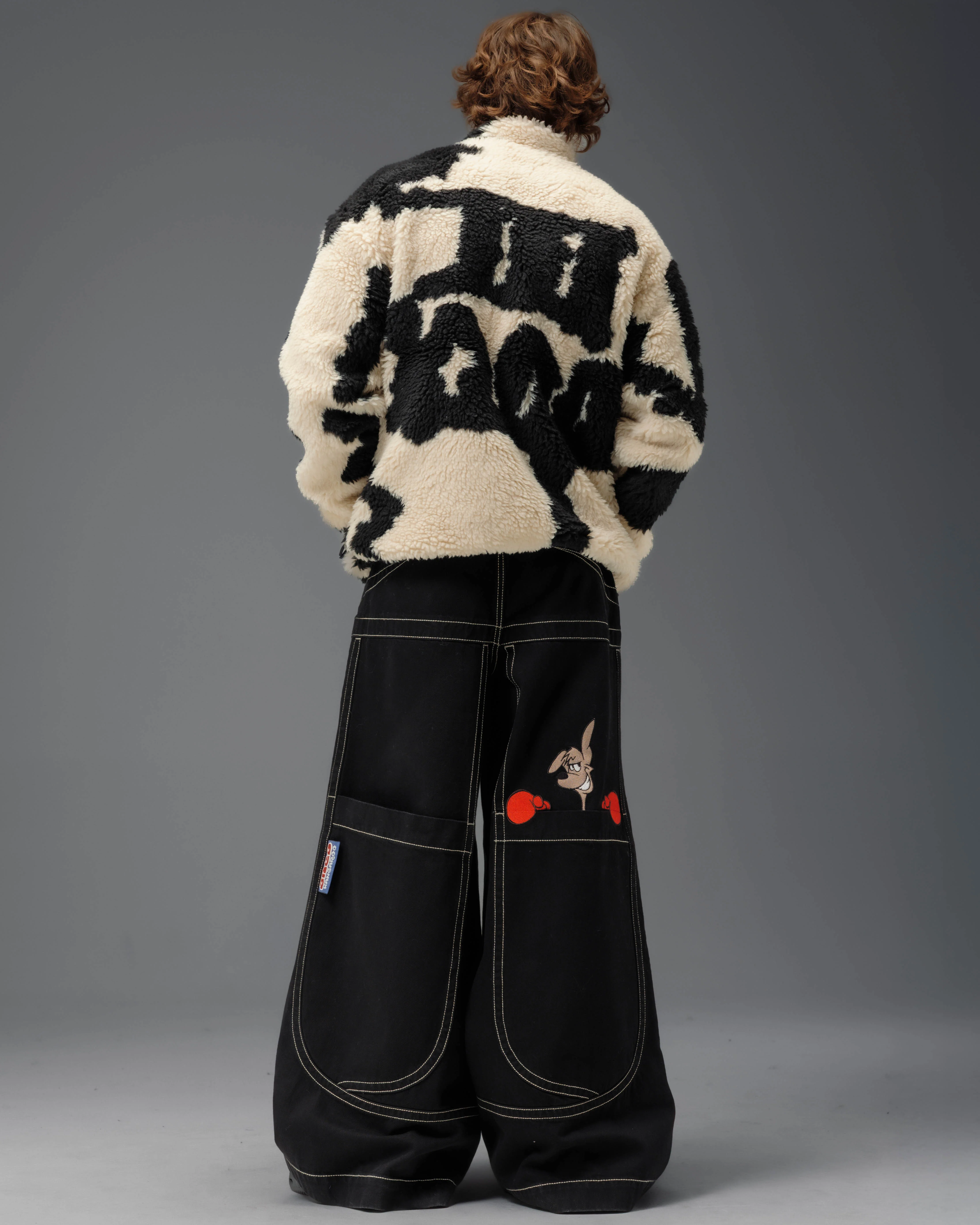 Kangaroo. 34". Jet Black. - Image 2