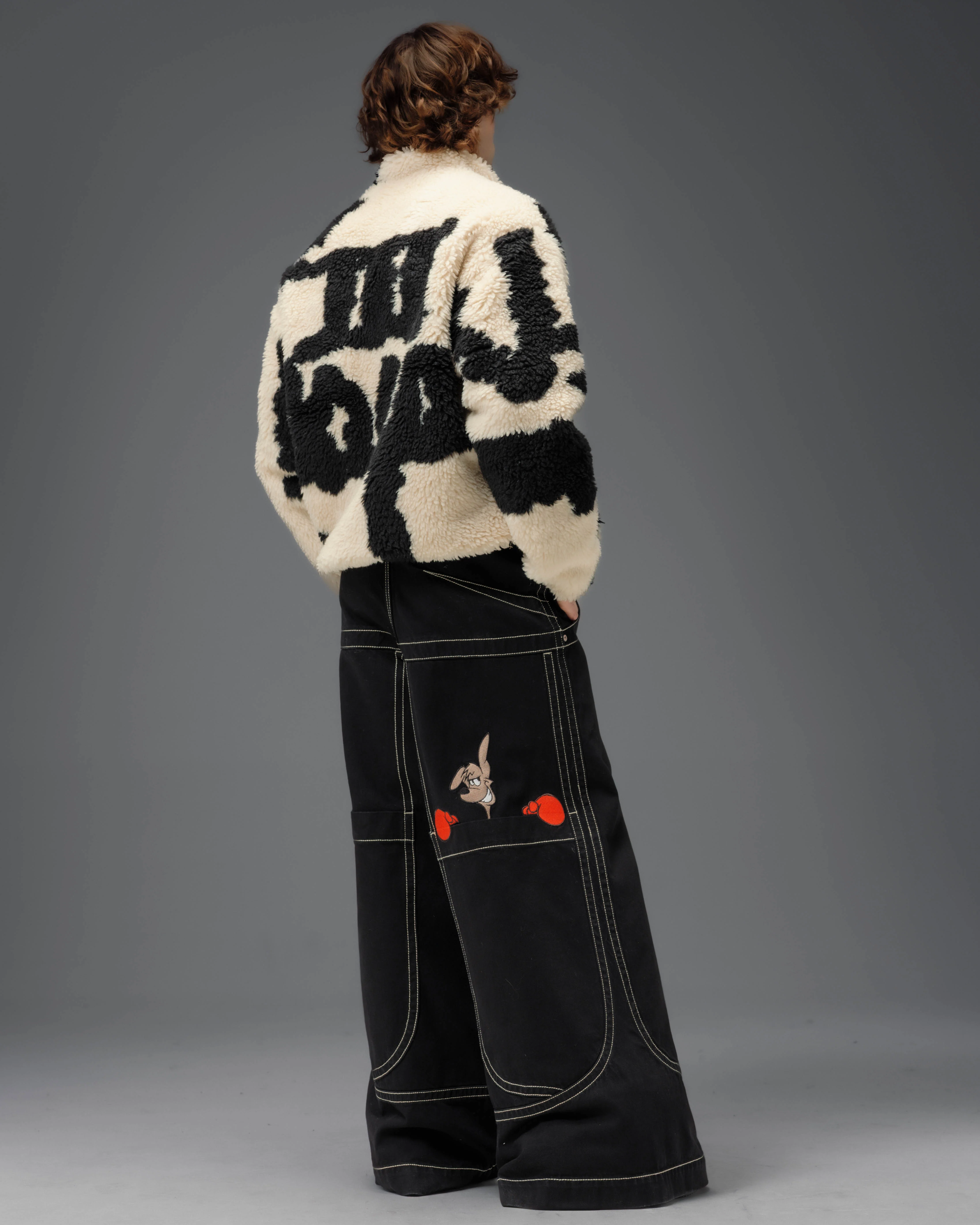 Kangaroo. 34". Jet Black. - Image 7