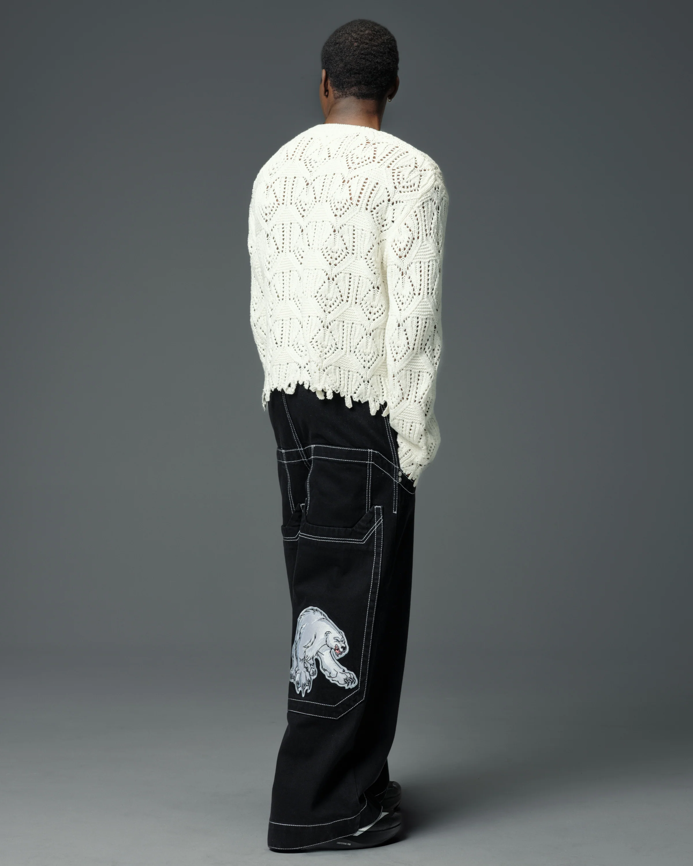 Polar Bear. 28". Jet Black. - Image 8