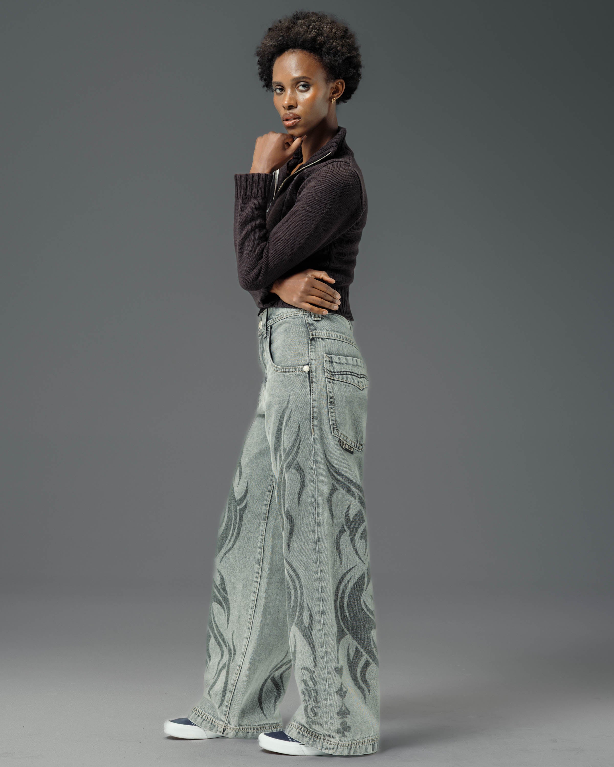 W Flame Karatz. 23". Black Vintage. - Image 4