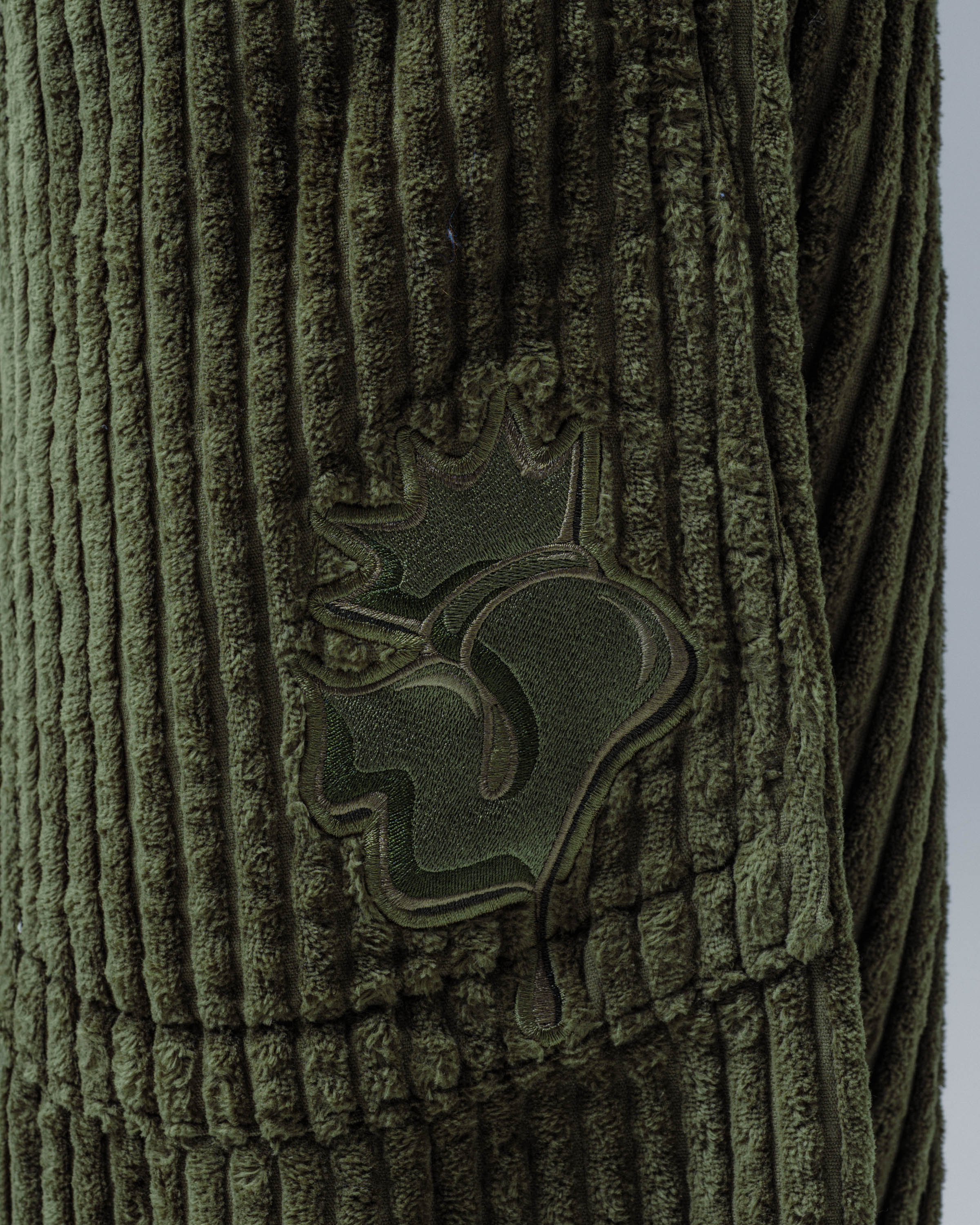 W Jester. 26". 2 Wale Corduroy. Moss. - Image 13