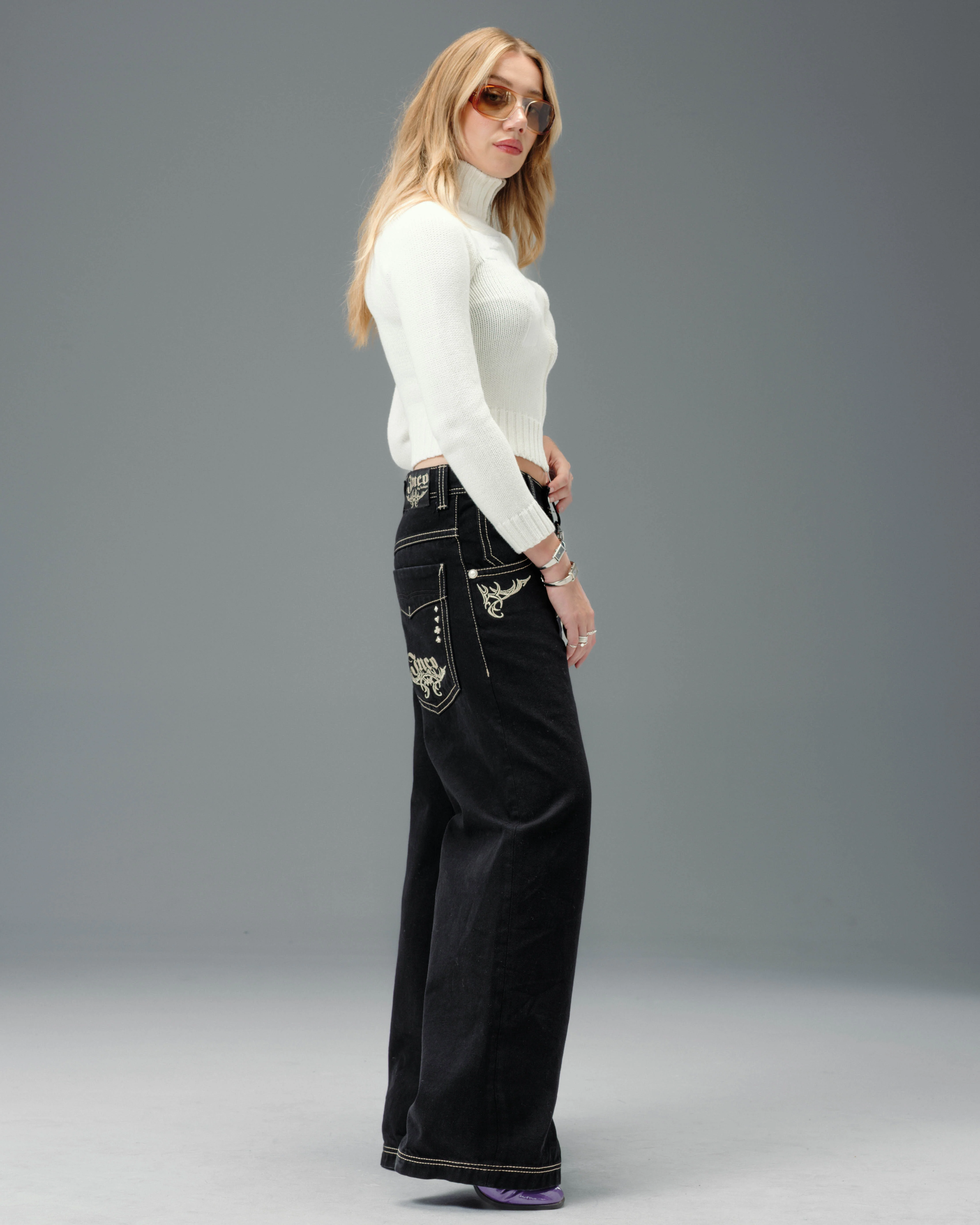 W Karatz. 23". Jet Black. - Image 6