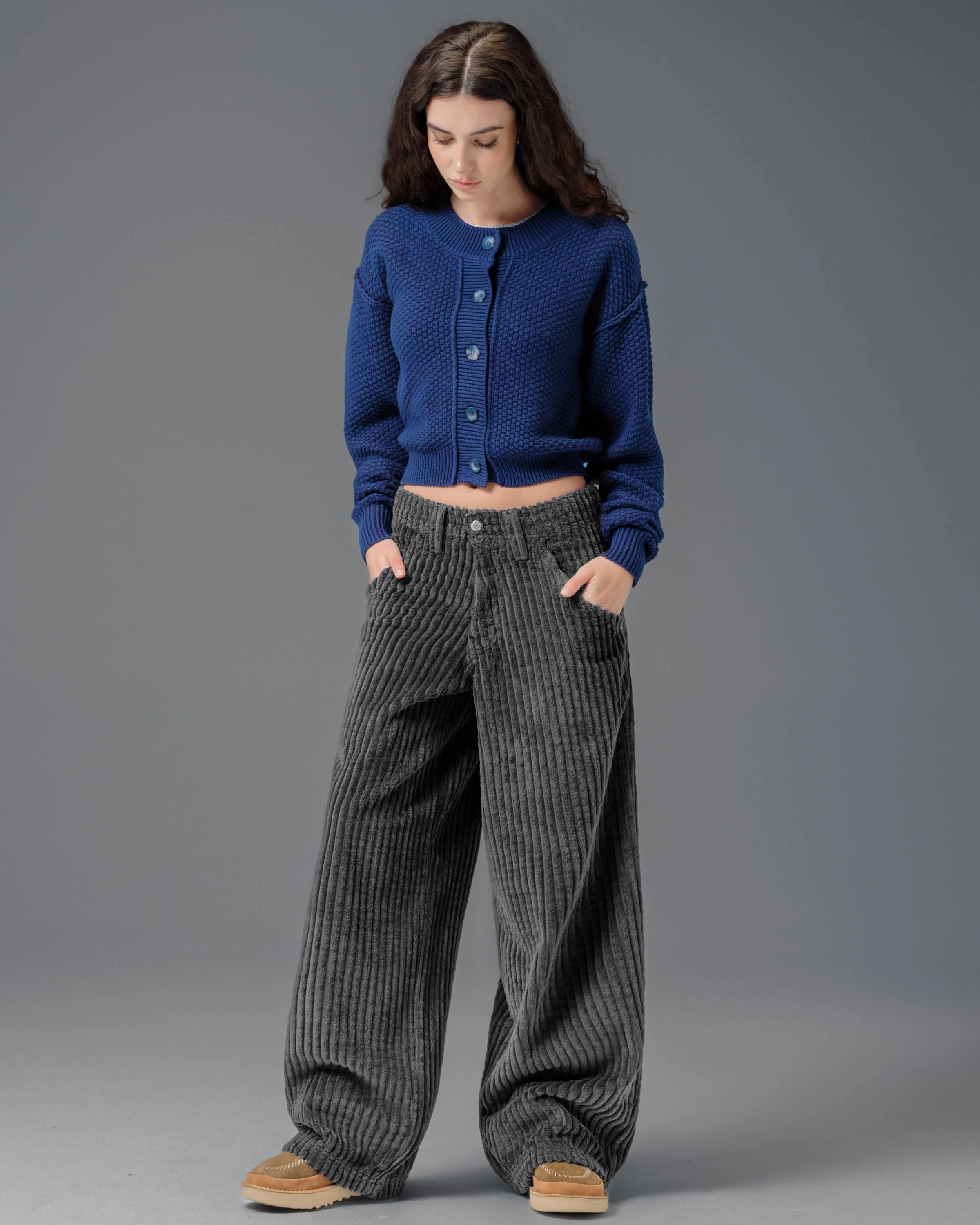 W Wizard. 24". 2 Wale Corduroy. Magnet. - Image 3