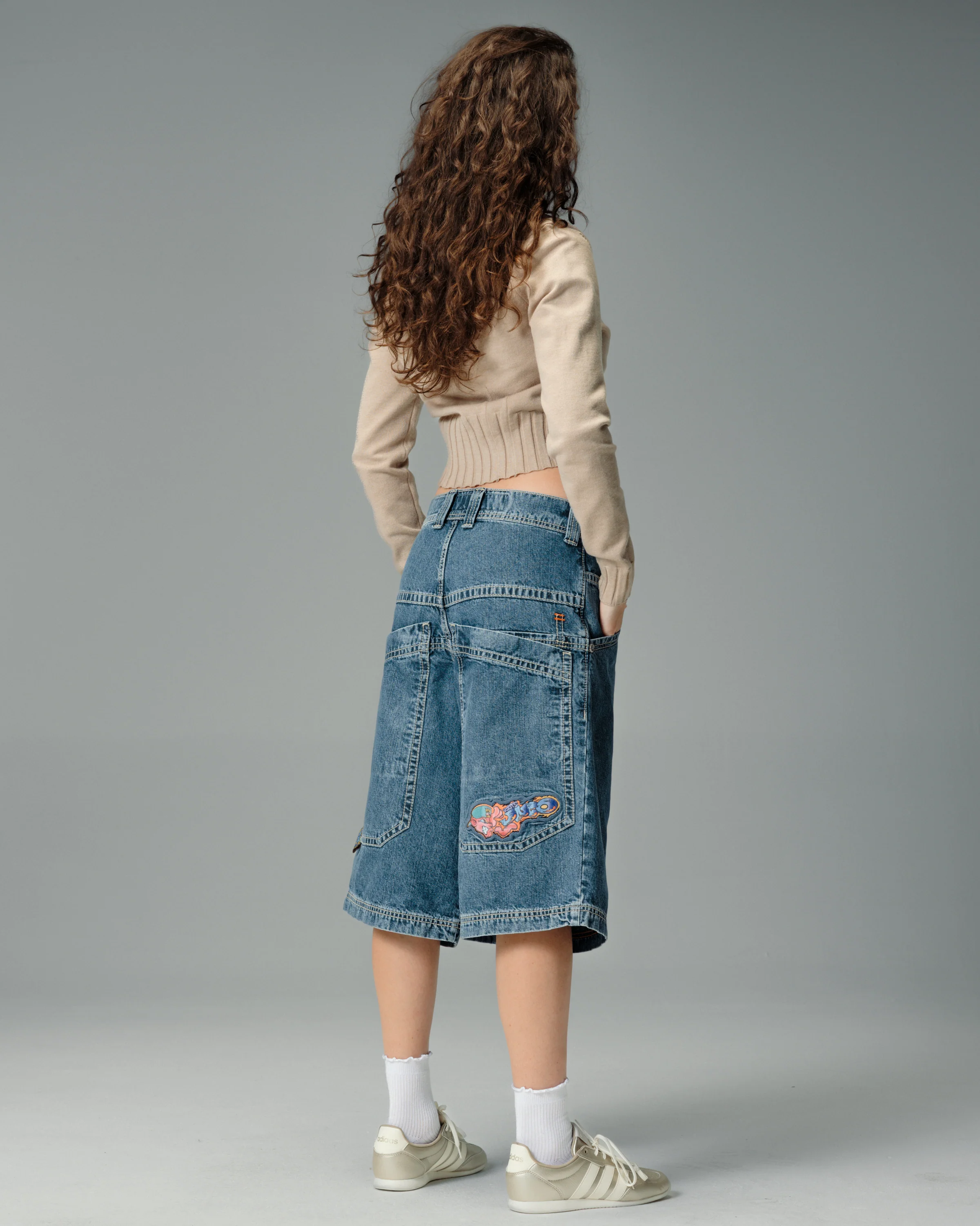 W Wizard Shorts. 15" Inseam. Dark Stone. - Image 7