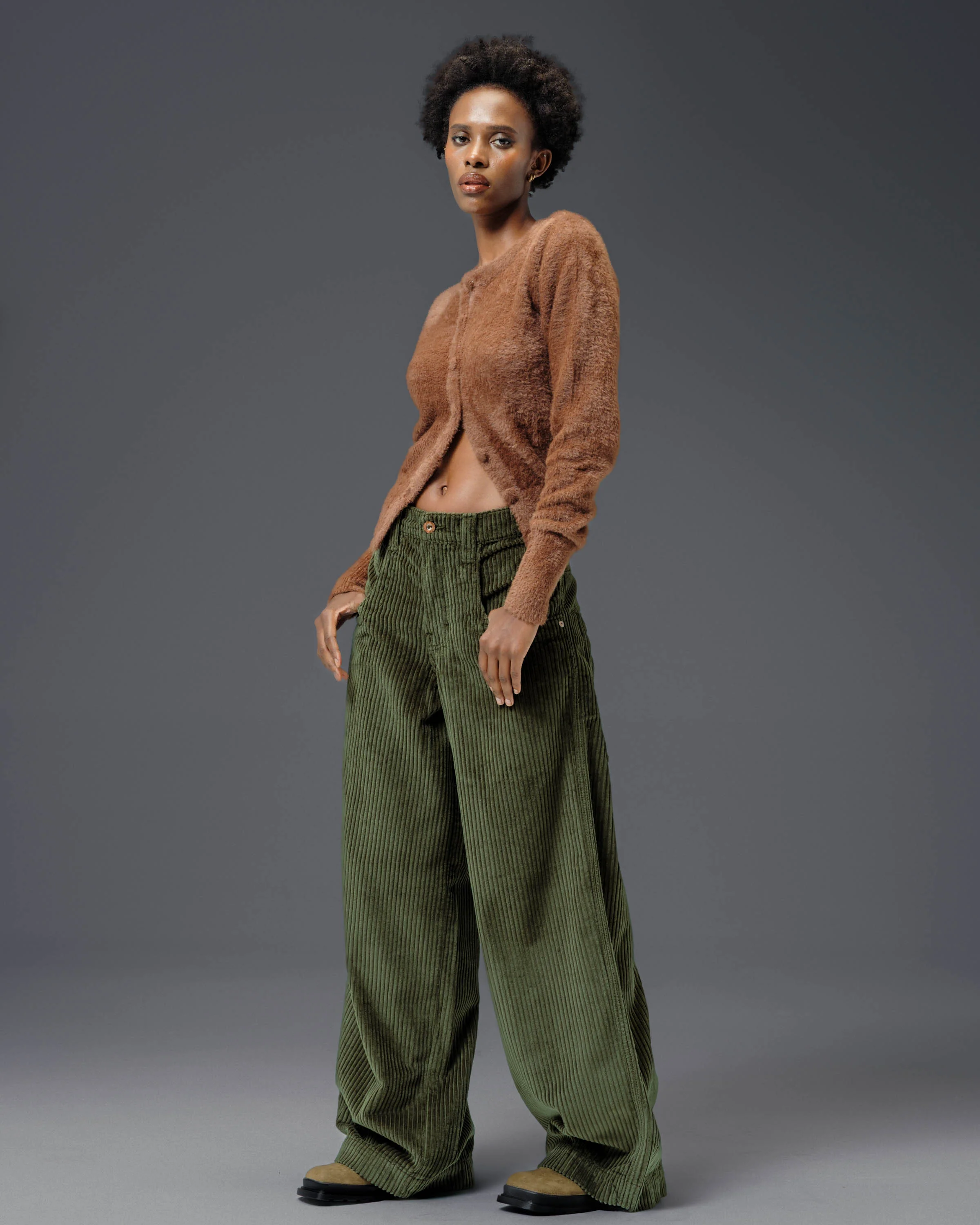 W101 Twin Cannon. 26". 4 Wale Corduroy. Moss. - Image 4