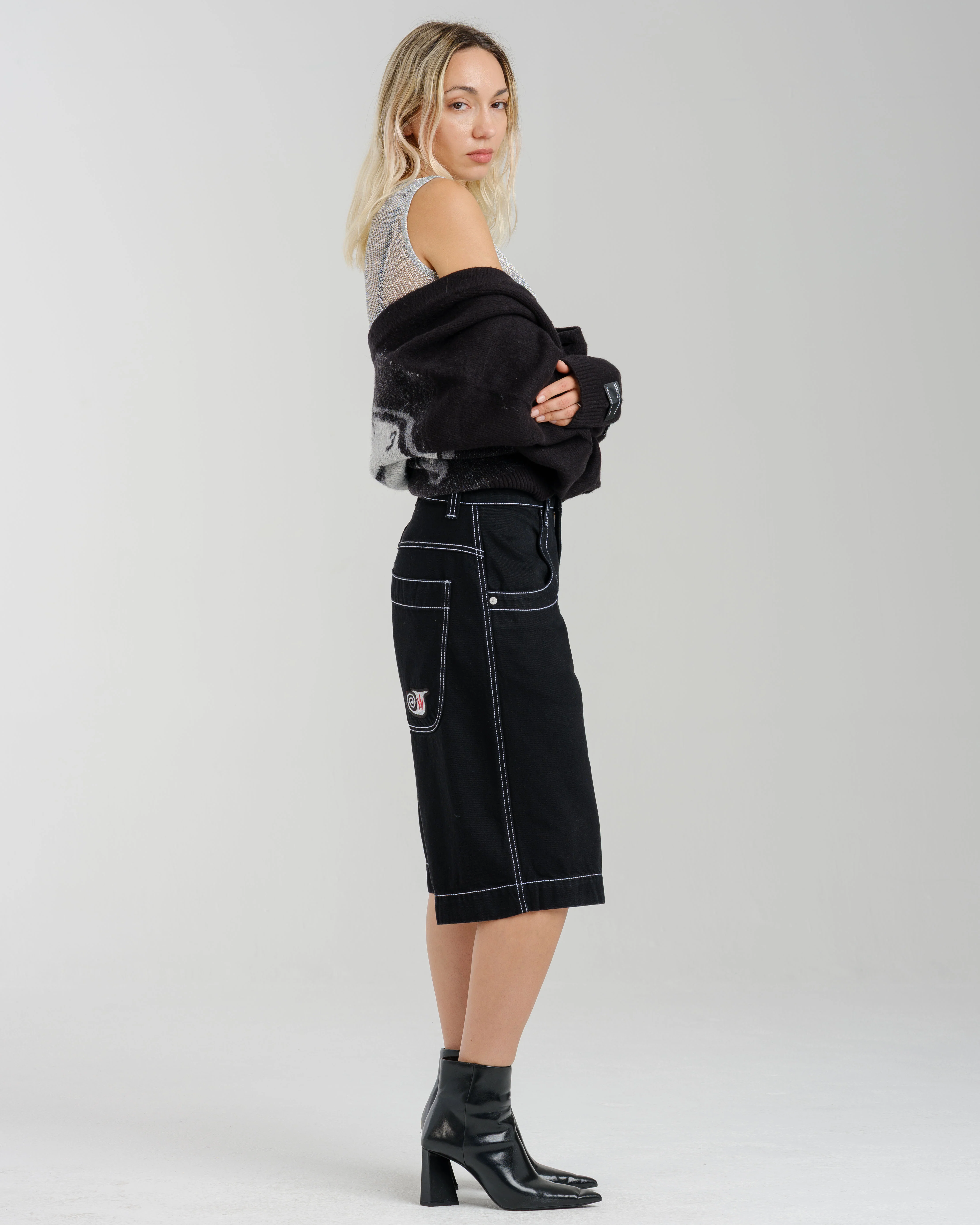 W101 Twin Cannon Shorts. 14". Black/Silver J. - Image 4